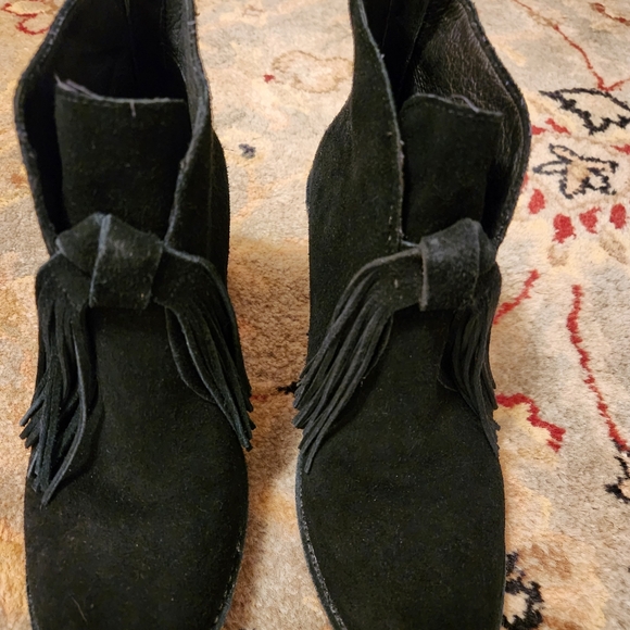 Ugg black suede Corin booties with fringe size 7 - Picture 3 of 8